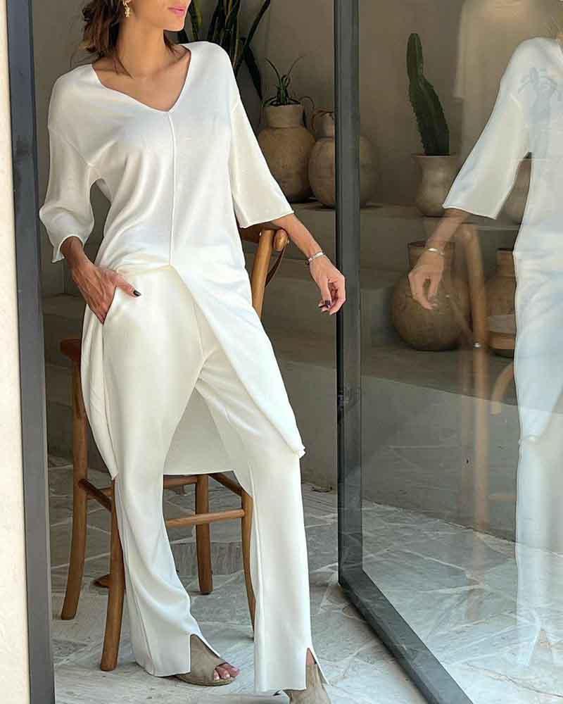 Solid Color Two Piece Suit of V-Neck Slit Top & Pants