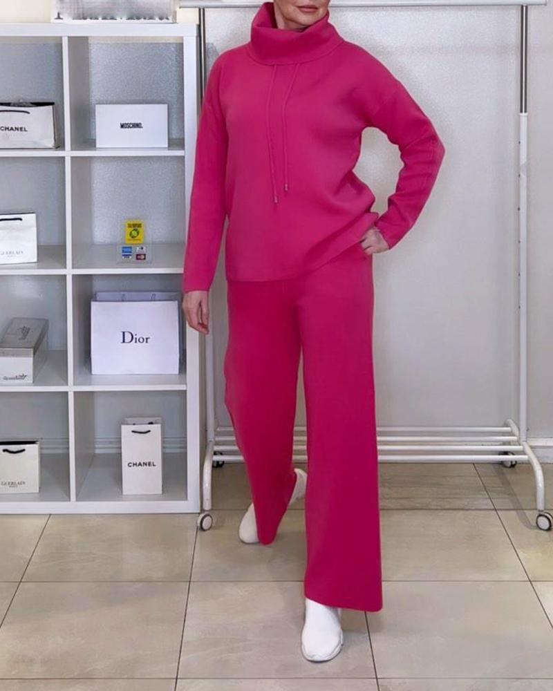 Solid color turtleneck sweater & pants casual suit