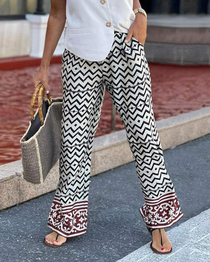 Solid V-Neck Vest & Printed Pants Pair Two Piece Set