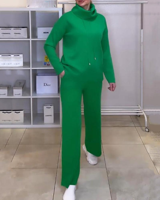 Solid color turtleneck sweater & pants casual suit