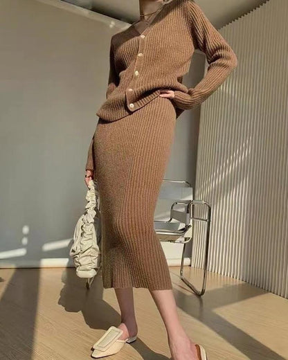 Two-piece set of retro western style sweater and skirt