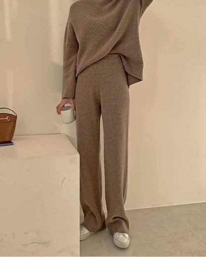 Simple two-piece knitted sweater & straight-leg pants