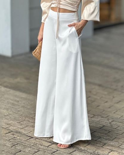 Casual two-piece set of V-neck top & wide-leg pants