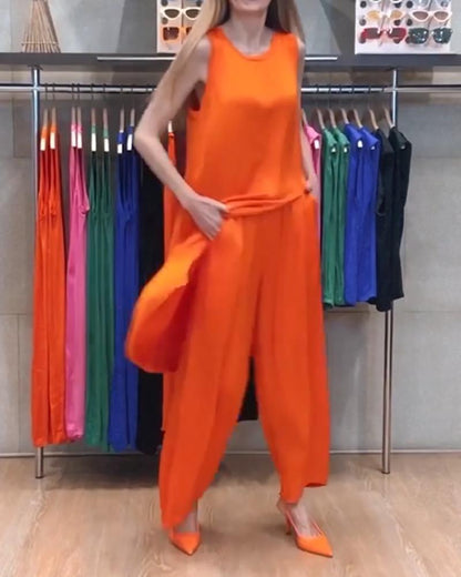 Solid Color Two-Piece Set of Sleeveless Slit Top & Pants