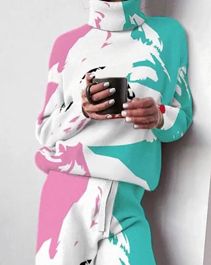 Stylish Print Turtleneck Two Piece Suit