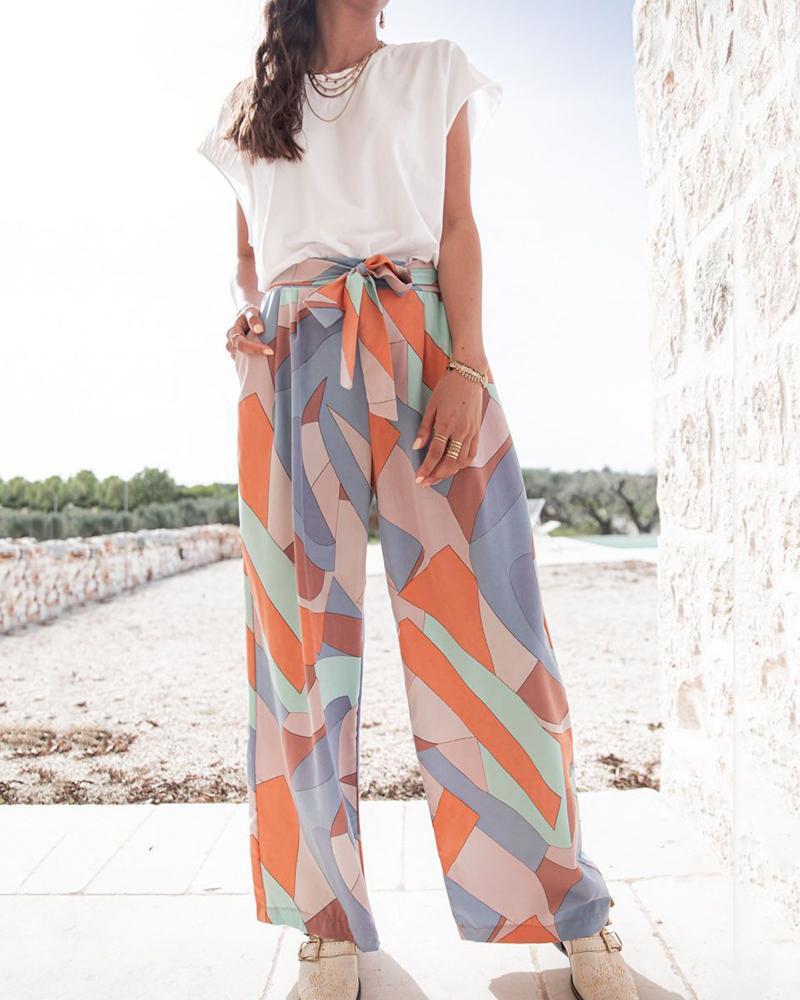 Casual Two-Piece Set of Solid Short Sleeve Top & Printed Pants