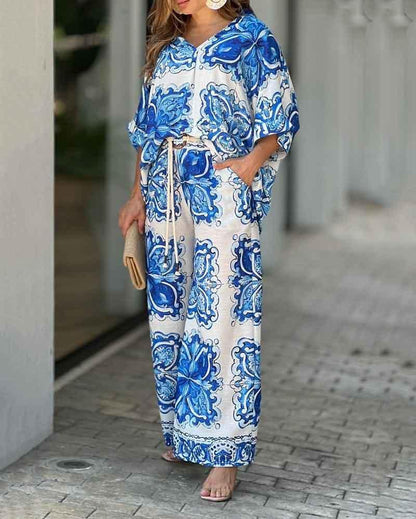 Stylish and casual printed two-piece suit