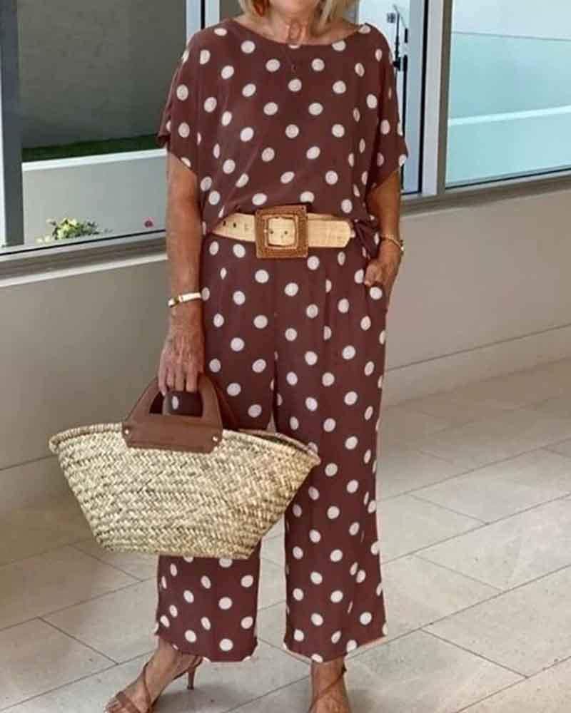 Polka-dot two-piece suit with round neck and short sleeves